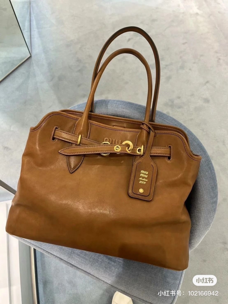 Miu Miu Tote Bags